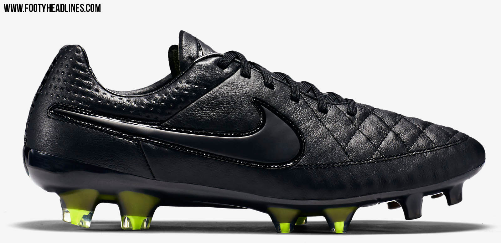 capa foro Llevando Blackout Reflective Nike Tiempo Legend V 2015 Boots Released - Footy  Headlines
