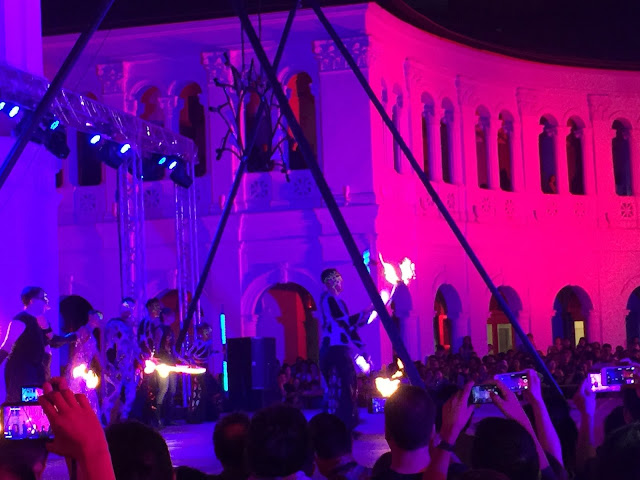 2015 Singapore Night Festival - Starlight Alchemy Performance