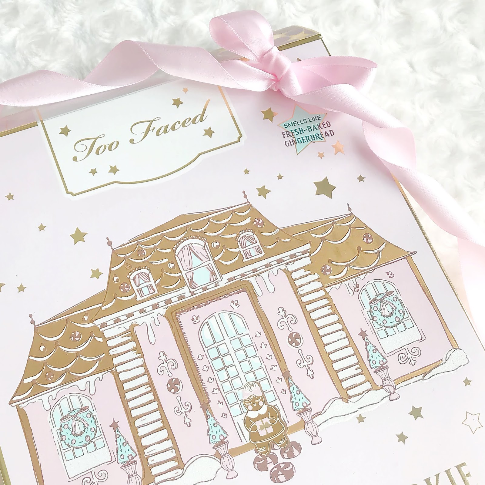 Holiday gift guide 2019: too faced christmas cookie house party # Pretty Little Wishes: Too Faced Christmas Cookie House Party | Sweet