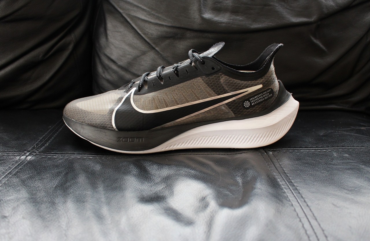 nike zoom gravity 2 on feet