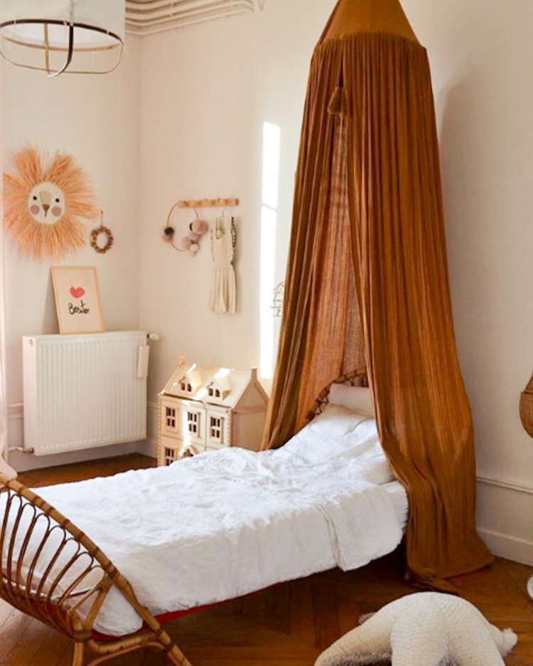 A Wonderful, Relaxed Family Home In the Heart Of the Beaujolais Wine Country