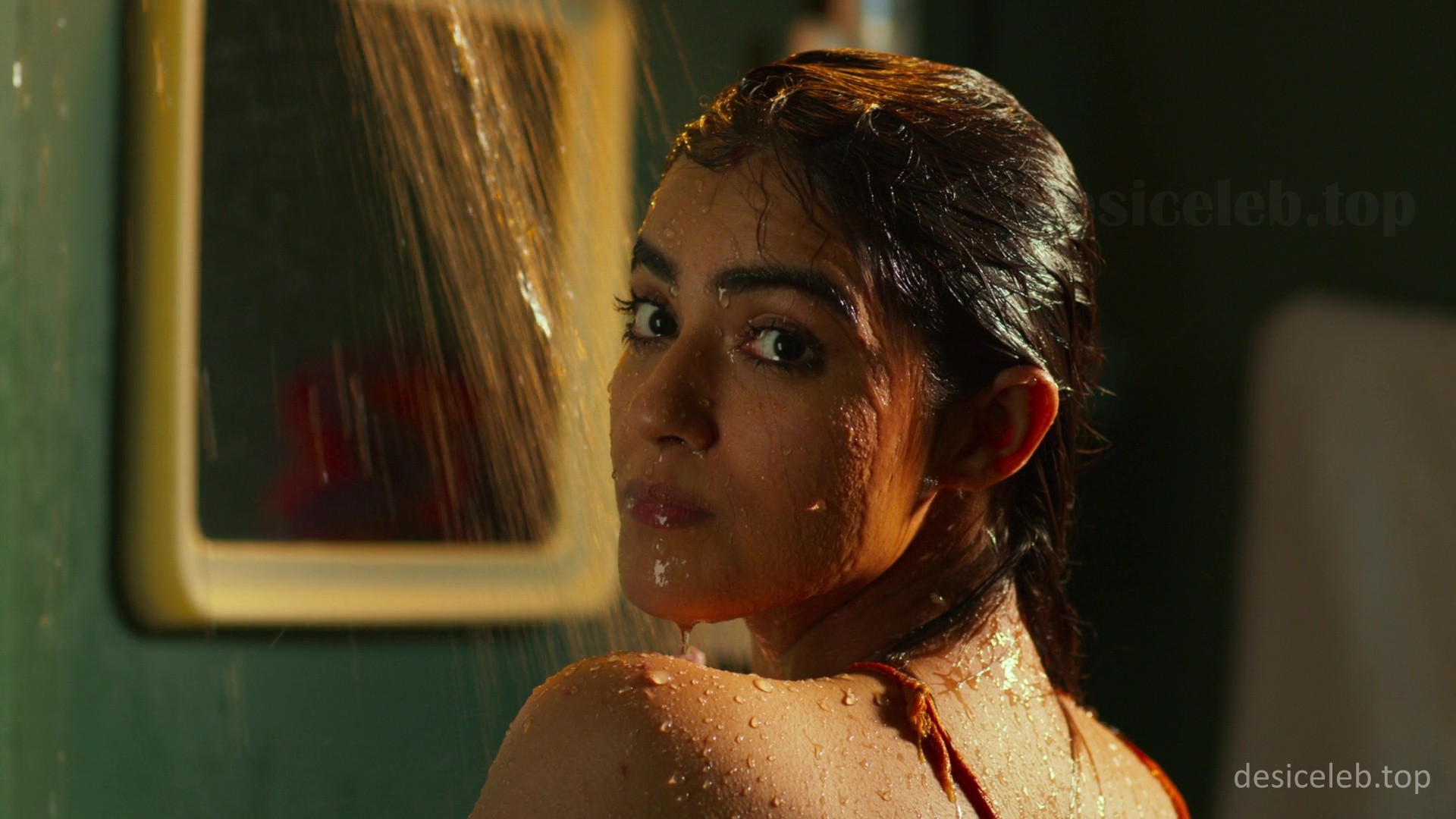 Kavya Thapar Hot Romance Scene in Ek Mini Katha, Kavya Thapar topless bath, Kavya Thapar backless nude, Kavya Thapar sex scene, Kavya Thapar moan