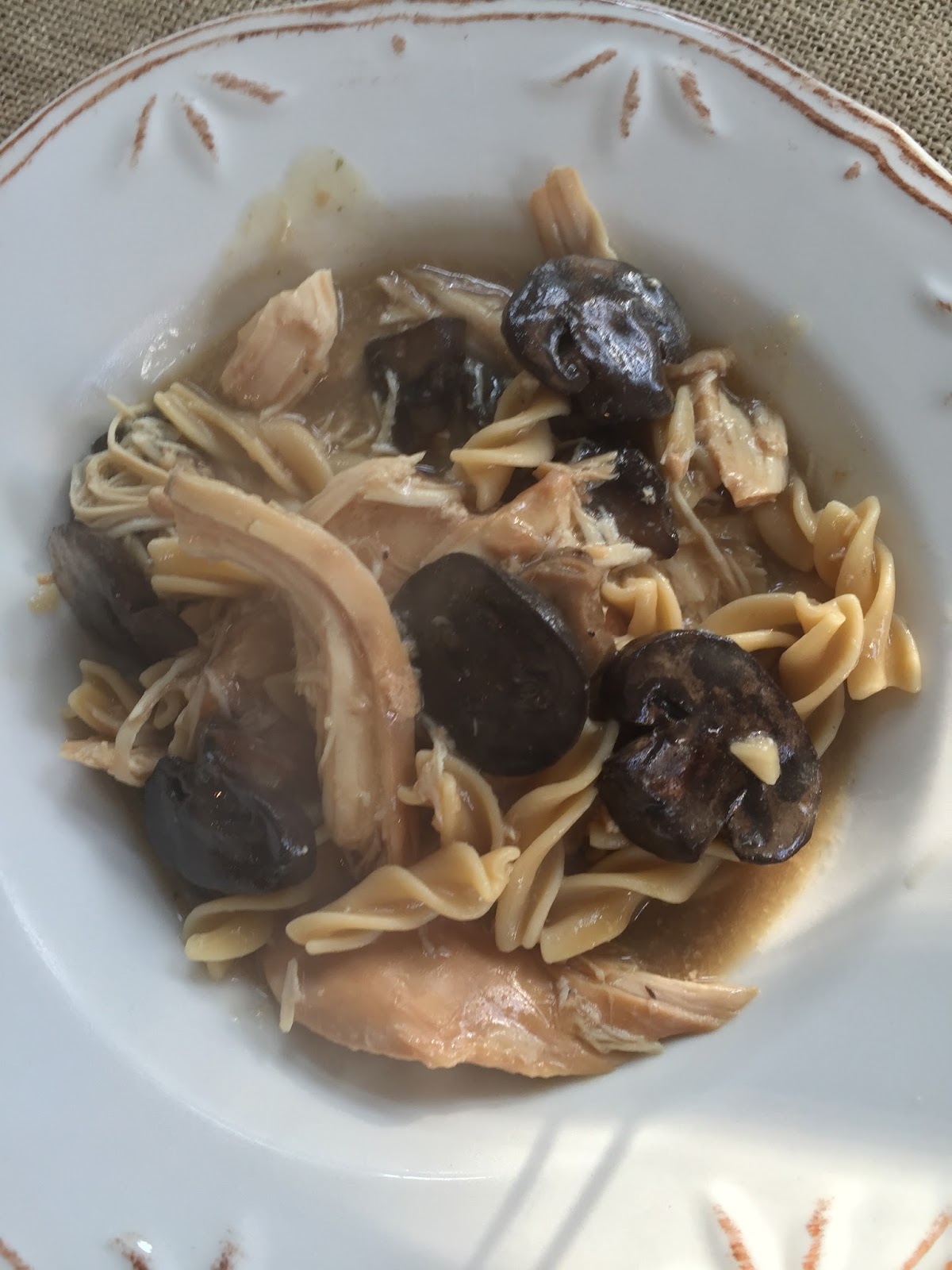 Fresh Fit Kate Slow Cooker Chicken Marsala 21 day fix approved, gluten
