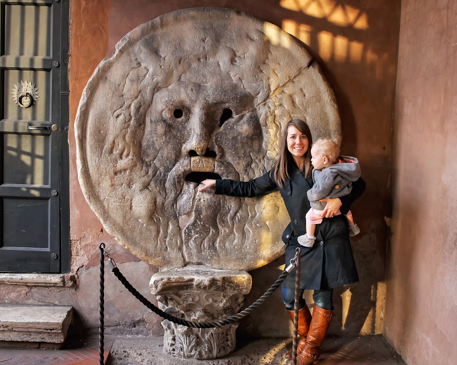 Рим уста истины