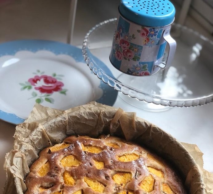Alev ile hayata dair… Şeftalili Kek