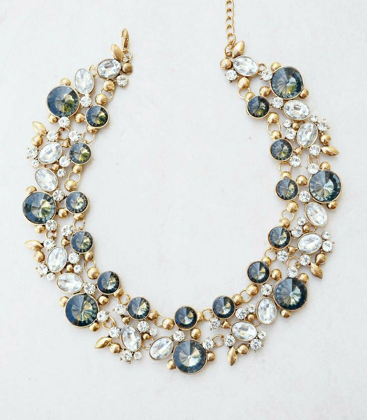 Crystal beads statement necklace