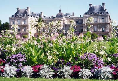 Spend your European Vacations in Luxembourg Gardens | Tourist Places
