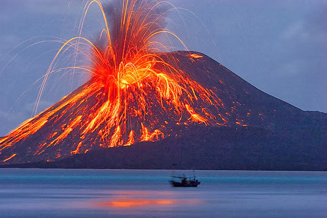 The eruption of Mount Krakatau The Very Powerful - berfose