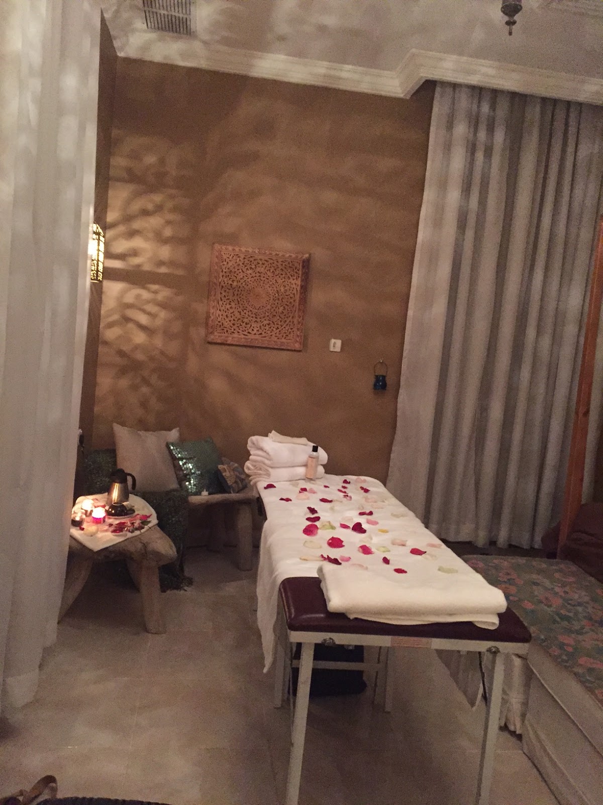 Desert Girl on Kuwait Pinkies Salon Athome services for women in Kuwait