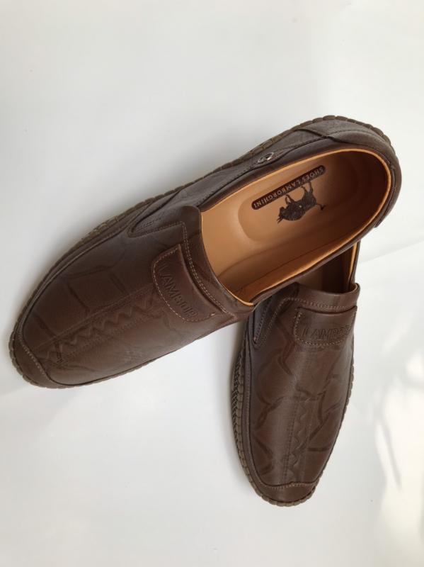 Giày lười nam da bò 9 5ff9036992bc3f394b97ad4d 1638241253314 3759b7e3 7aae 4fe2 8af3 1cd94bbbc7e1