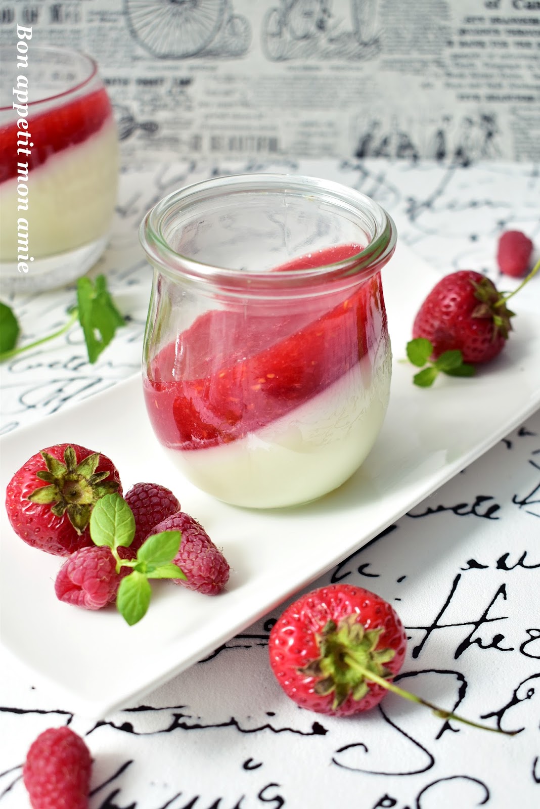 Bon appetit mon amie Panna cotta w słoiczku