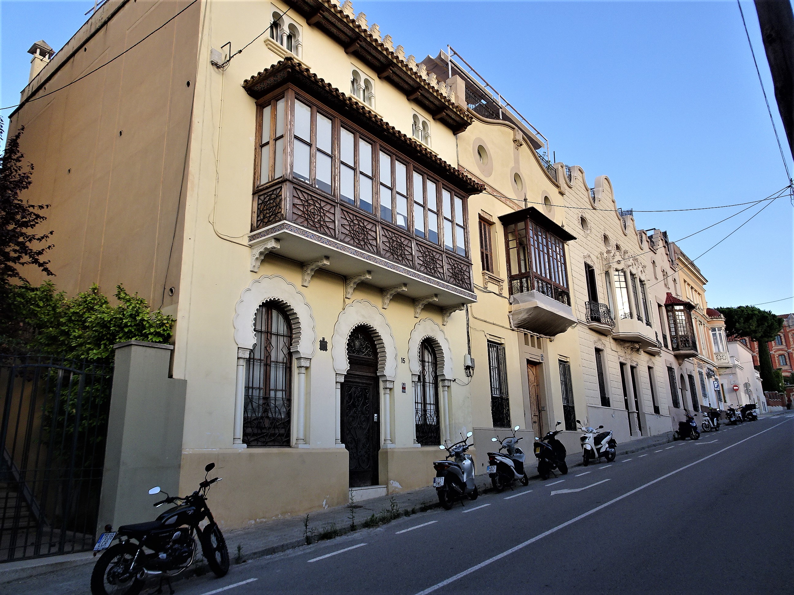 Redescubriendo Barcelona y más allá 2: 03/06/2020 St. Georges English ...