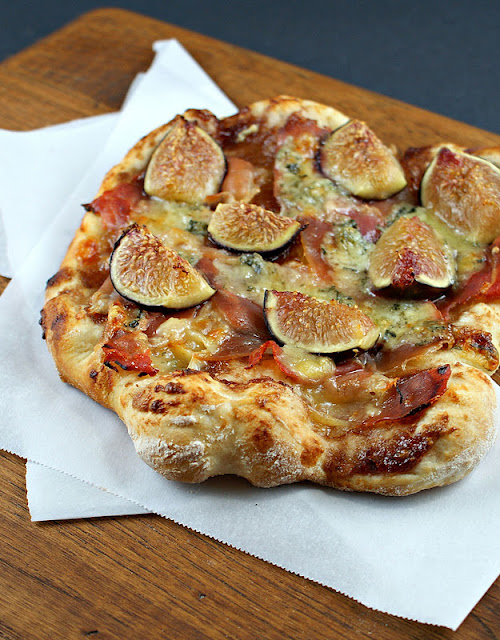 Passion for Food Fig and Prosciutto Pizza