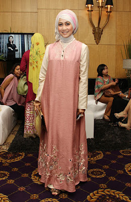 7 gaya hijab selebriti indonesia