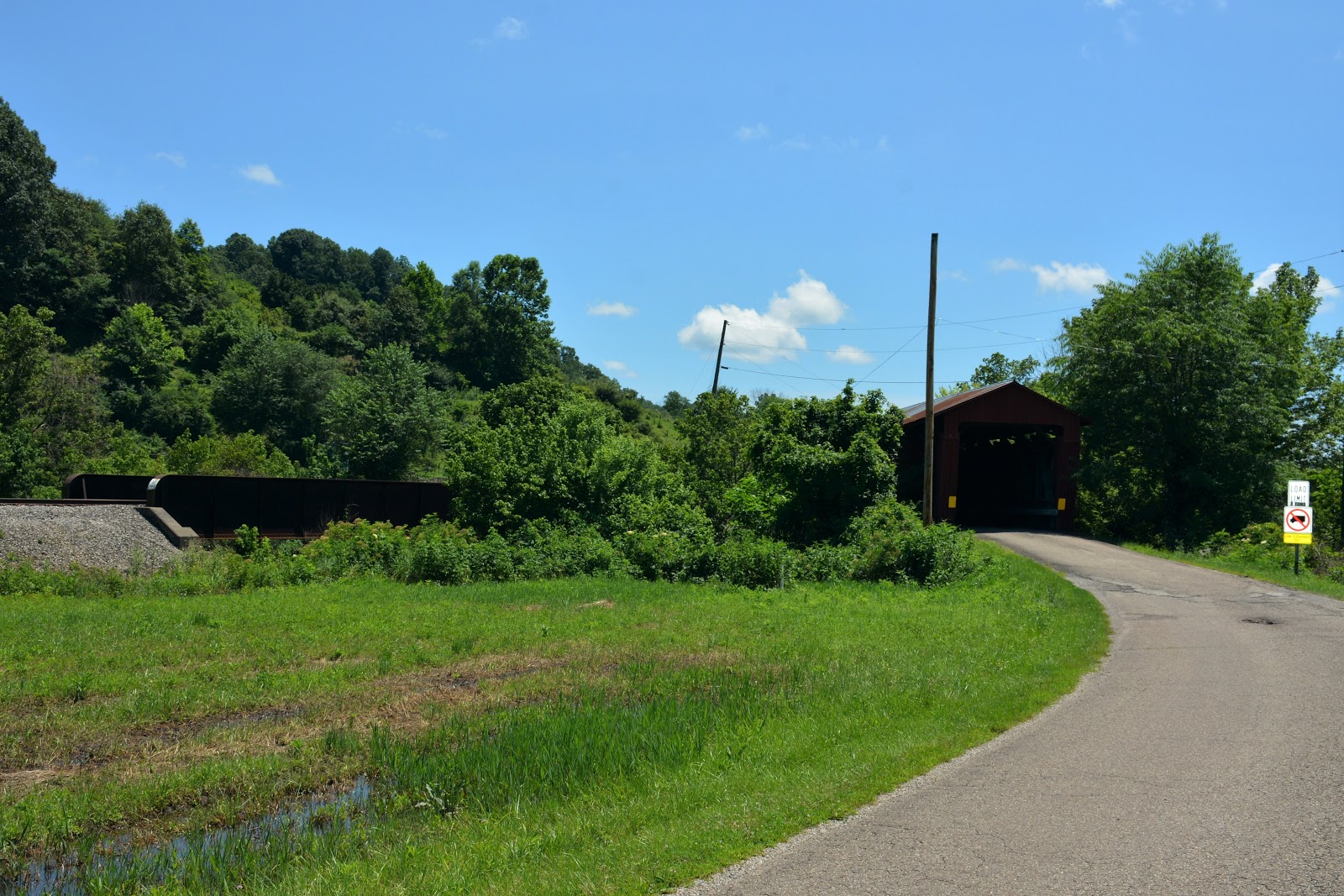 COVERED BRIDGES IN OHIO + PALOS COVERED BRIDGE GLOUSTER, OHIO