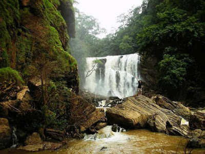 Muthyala Maduvu Falls Best places for vacation In Bangalore