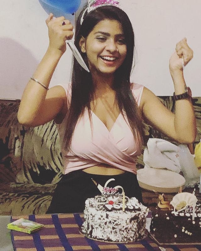 Pooja kashyap web series