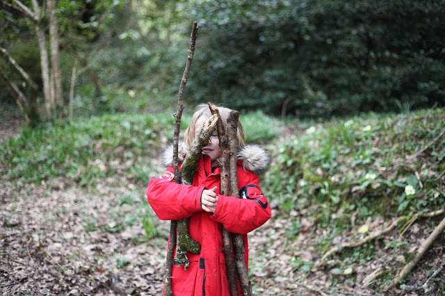 building dens