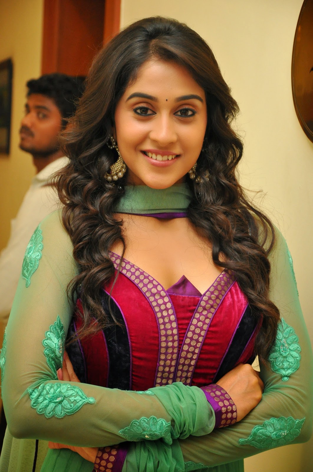 Regina_Cassandra_Glam_Stills_at_Shankara