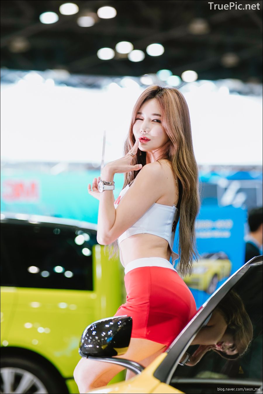 Korean Racing Model - Han Ga Eun - Seoul Auto Salon 2019 - Picture 37