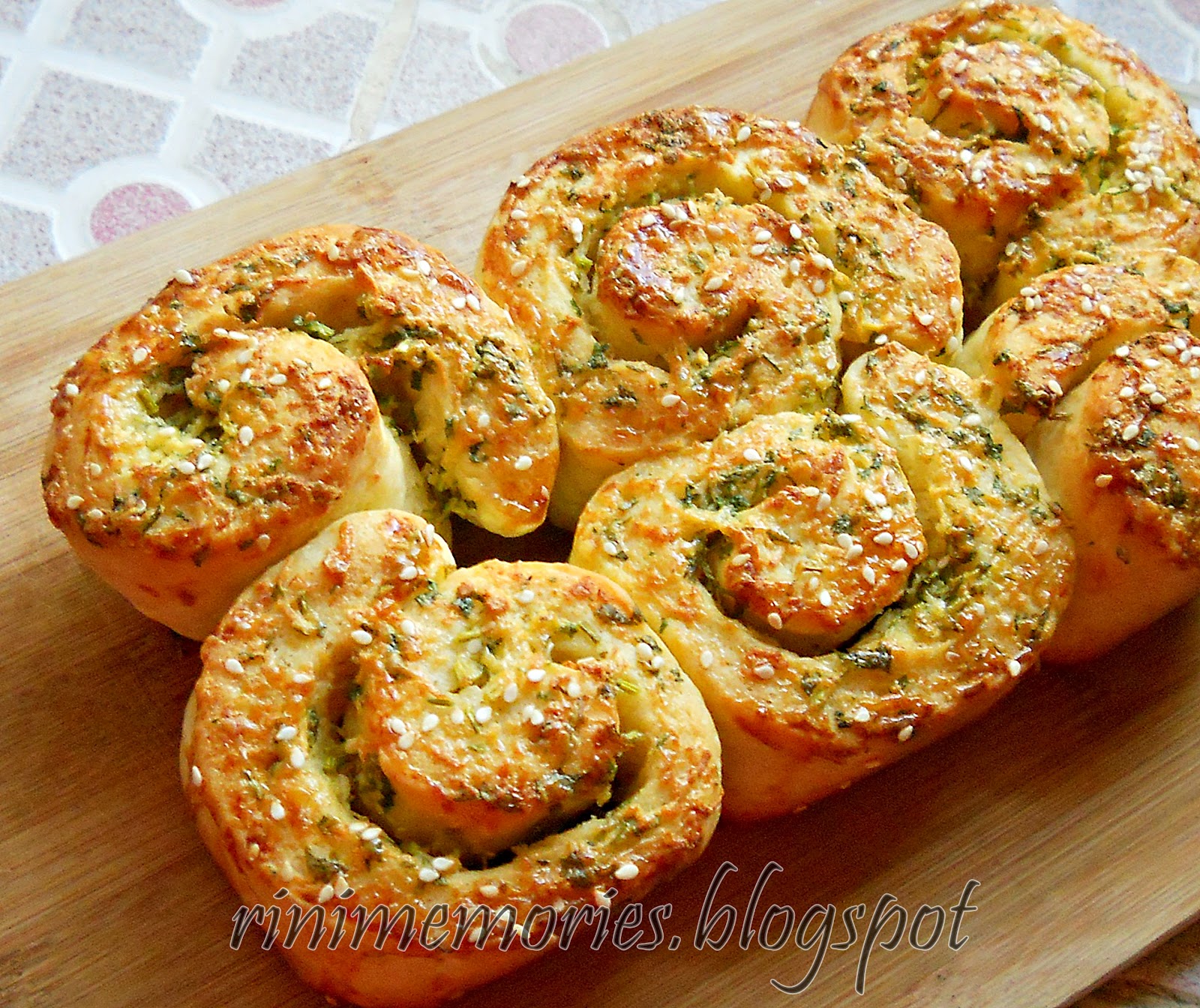 A Moment to Remember: Garlic Rolls