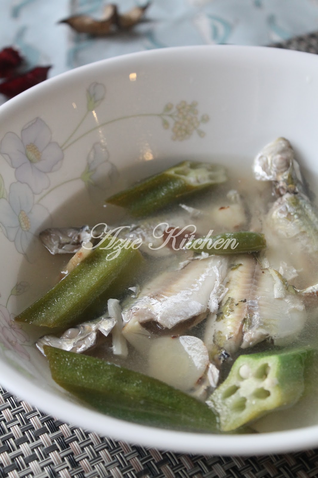 Masak Singgang Ikan Selar Kuning Azie Kitchen