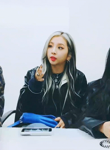 컴백때면 폭주하는 스포러버 kard | 인스티즈