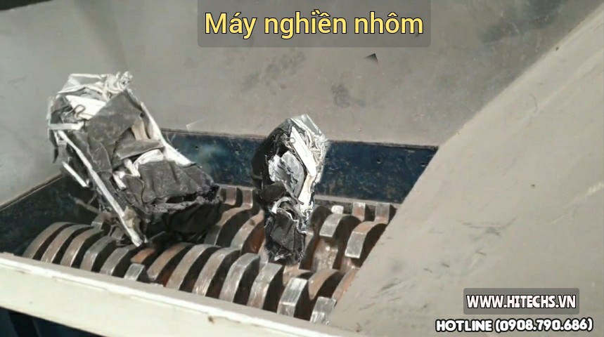 Máy nghiền nhôm ép cục lốc gang