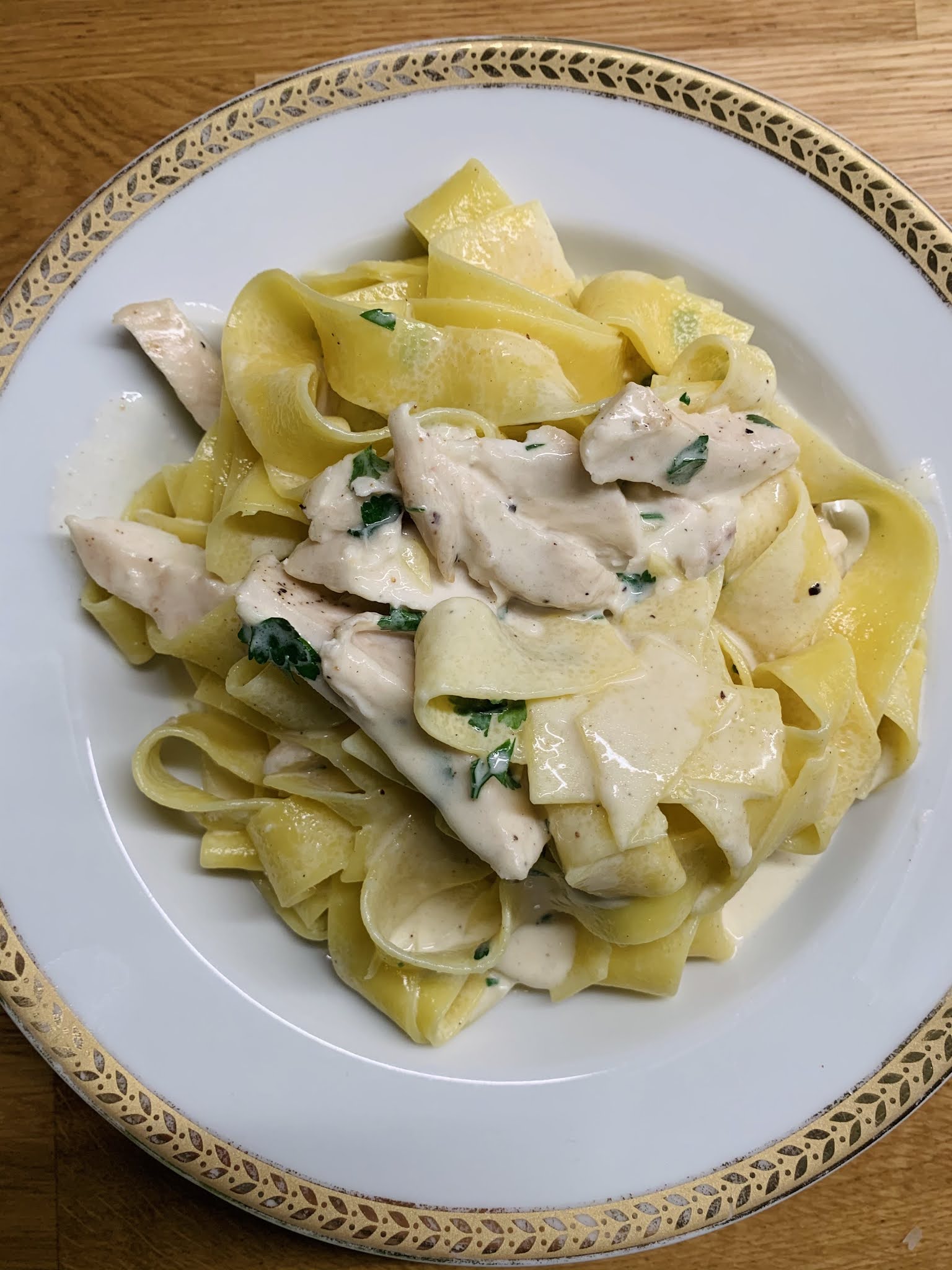Pappardelle Alfredo włoska klasyka On Egin Eta Topa