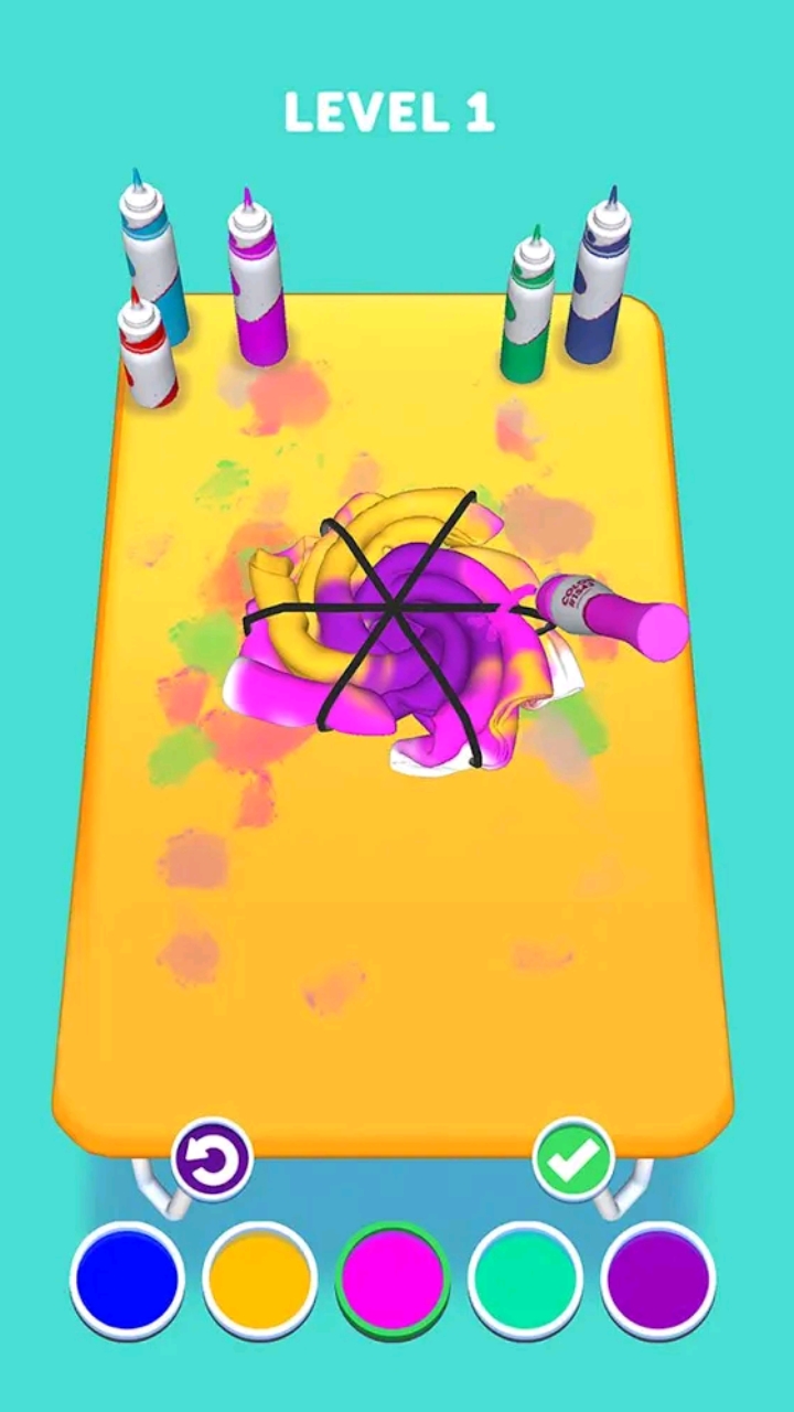 тай дай. игры в купальниках. бассейн с цветными шариками. Ckae png. тая играть.