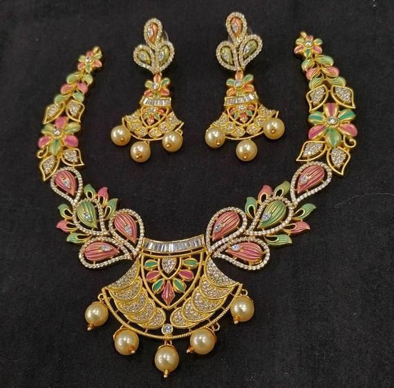 Multi color imitation gold necklace