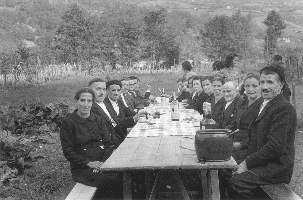 Senda por el río Cubia (Grado)