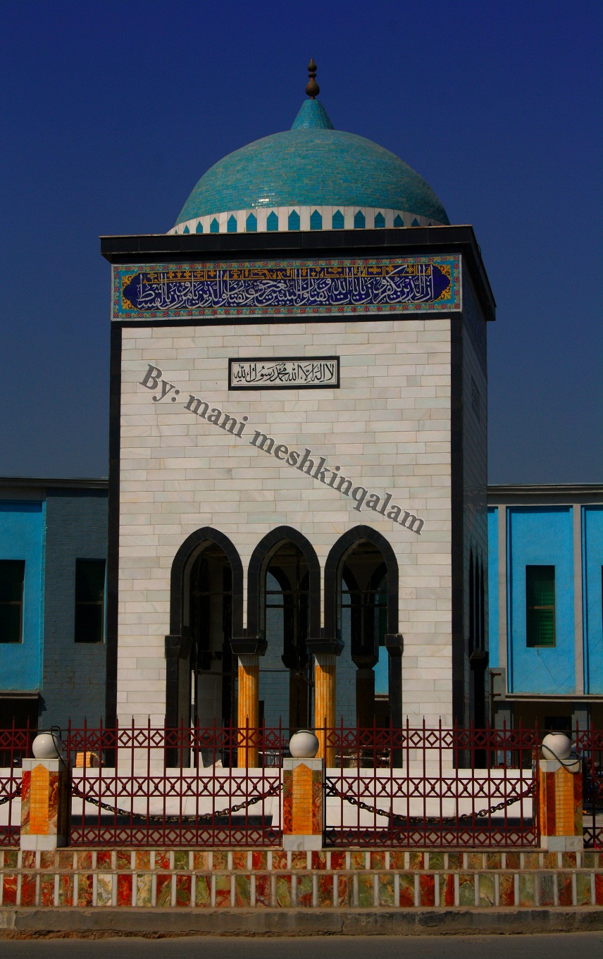 Ghezaal Enayat كابل در غمت شريكم Facebook