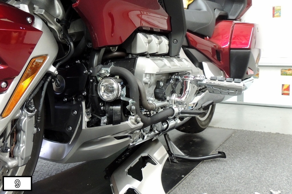 BQ's Motorcycle Adventures 20180515_Kuryakyn 7980 Highway Pegs