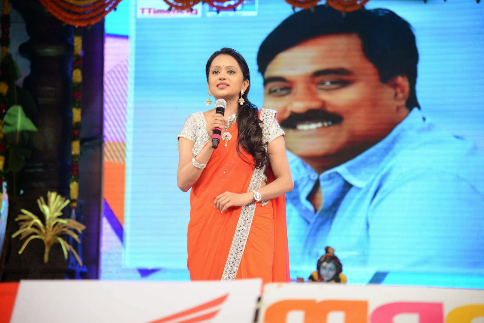 Anchor Suma Latest Photos Spicy Photo Gallery and Latest Movie Updates