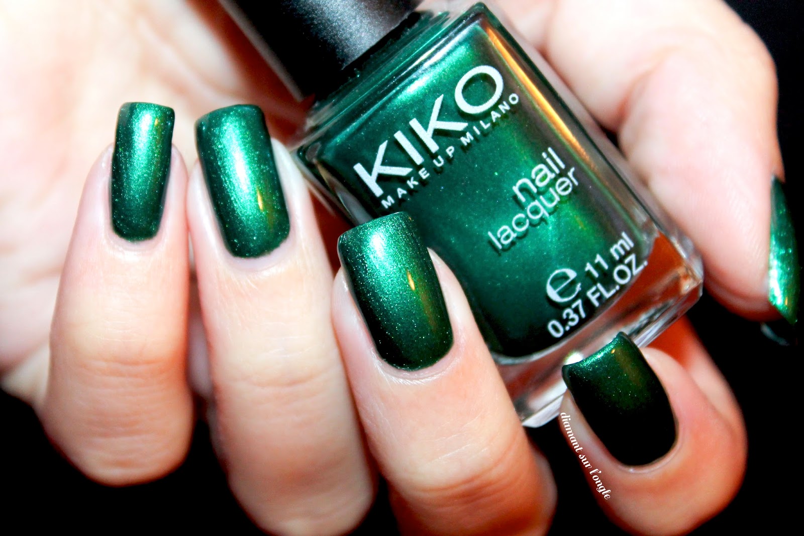 diamant sur l'ongle ☆ 535 Metallic British Green by Kiko