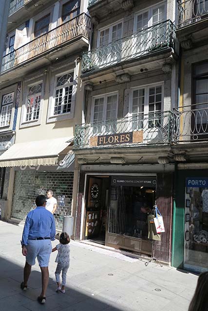 Shop on the pedestrianized Rua das Flores