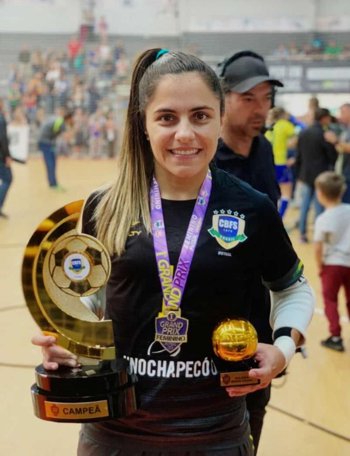Bom Dia Piedade: Regiane absoluta no gol na conquista do título do I Grand Prix de Futsal Feminino