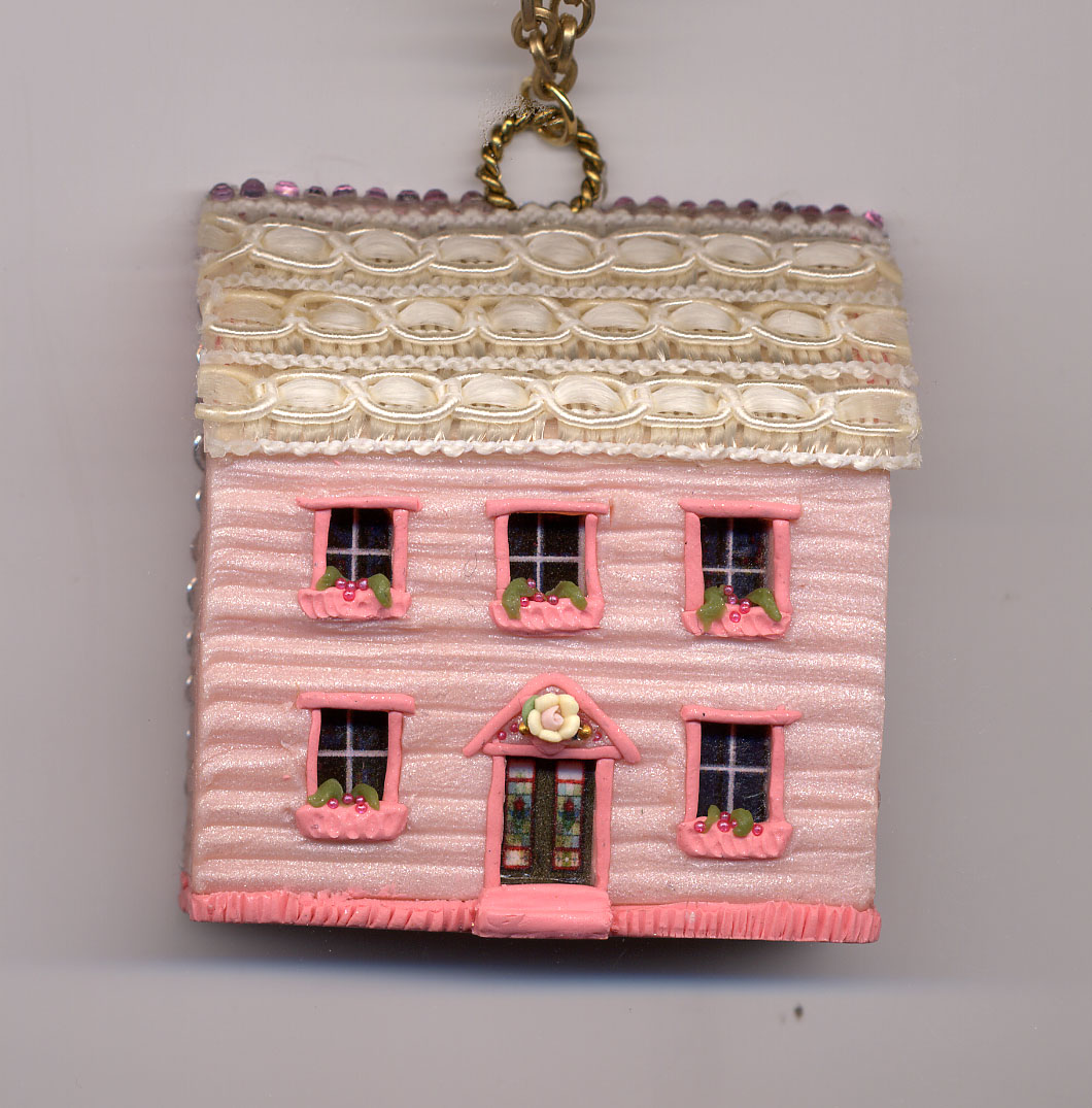 Sheila's World Dollhouse Necklace