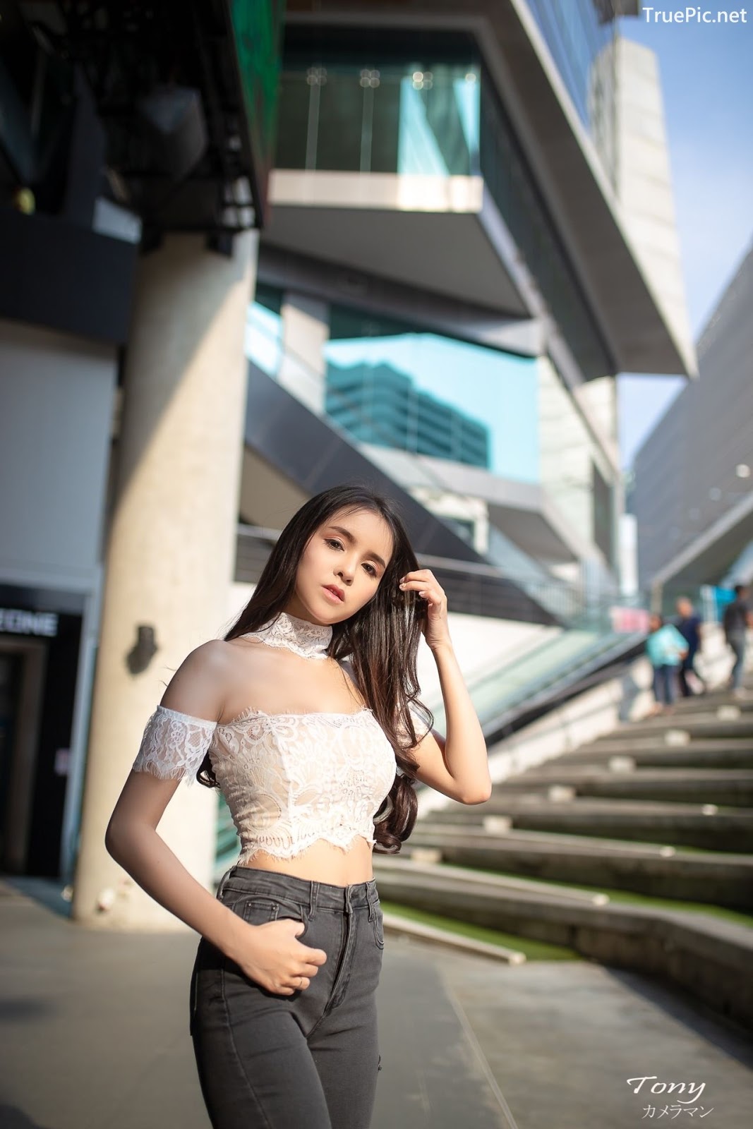 Image-Thailand-Beautiful-Model-Soithip-Palwongpaisal-Transparent-Lace-Crop-Top-And-Jean-TruePic.net- Picture-15