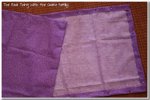 Free American Girl Doll bedding pattern. Sewing pattern very simple and will easily re-size for any doll bed. Free American Girl Doll bedding pattern. Sewing pattern very simple and will easily re-size for any doll bed.