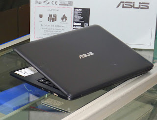 Laptop ASUS E402W Second Fullset di Malang