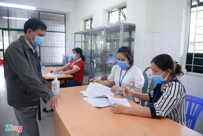 Hà Nội vận động người dân không ra khỏi nhà