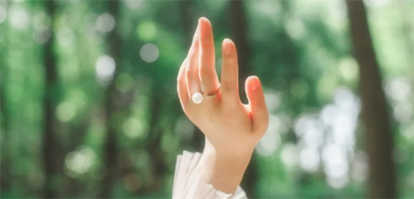 怎樣佩戴戒指能助你招財開運！？