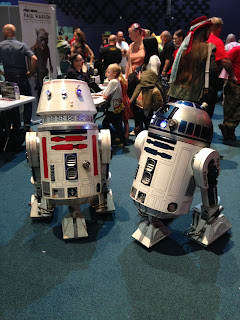 R5D4 & R2D2