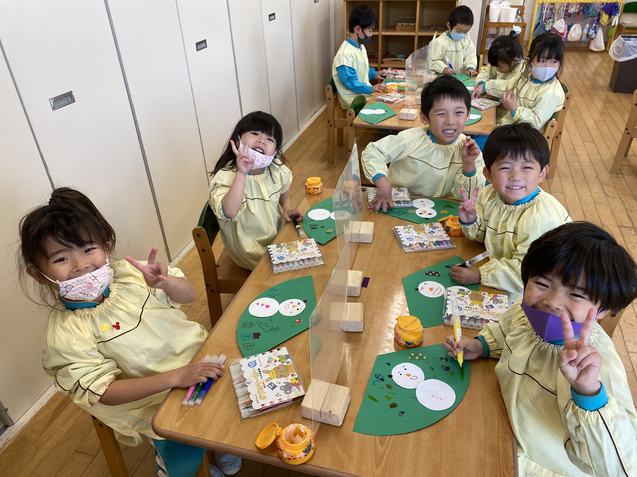 奈良県保育園 香芝市保育園 旭ケ丘せいか保育園 きらきらblog クリスマス帽子 グレープ組