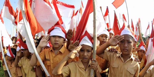 Contoh sikap cinta tanah air di lingkungan sekolah