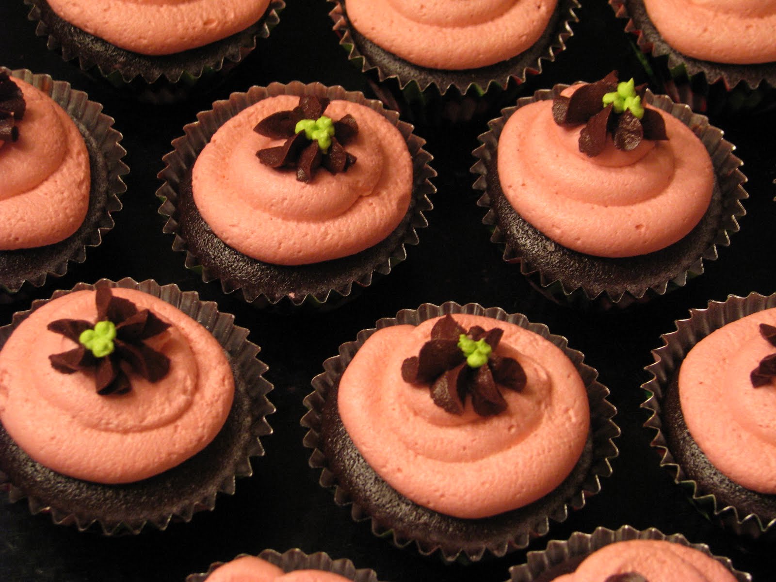 Bliss Cakes of London 1st Birthday Cupcakes!