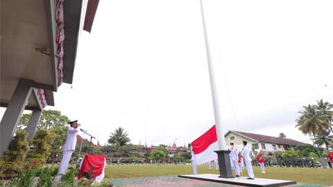 Peringatan HUT RI ke-76 Khidmat di Payakumbuh
