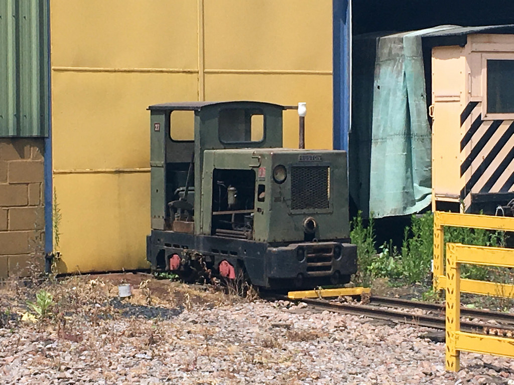 British Diesels and Electrics: Ruston and Hornsby LAT